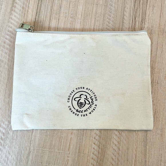 Bee You Bag - Picture 2 of 2